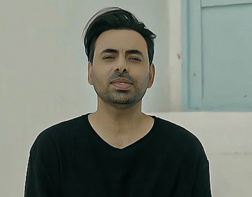 کلافه امیر کیوند